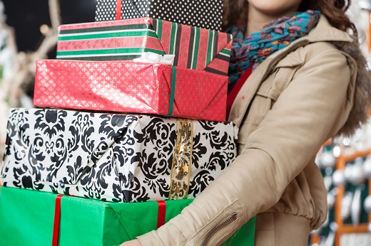 NRF holiday gift shopping credit Shutterstock 520 - Younger Shoppers to Drive Rise in Holiday Sales