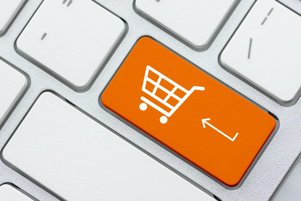 4 Must-Know Facts About Shopify Before You Buy the Stock